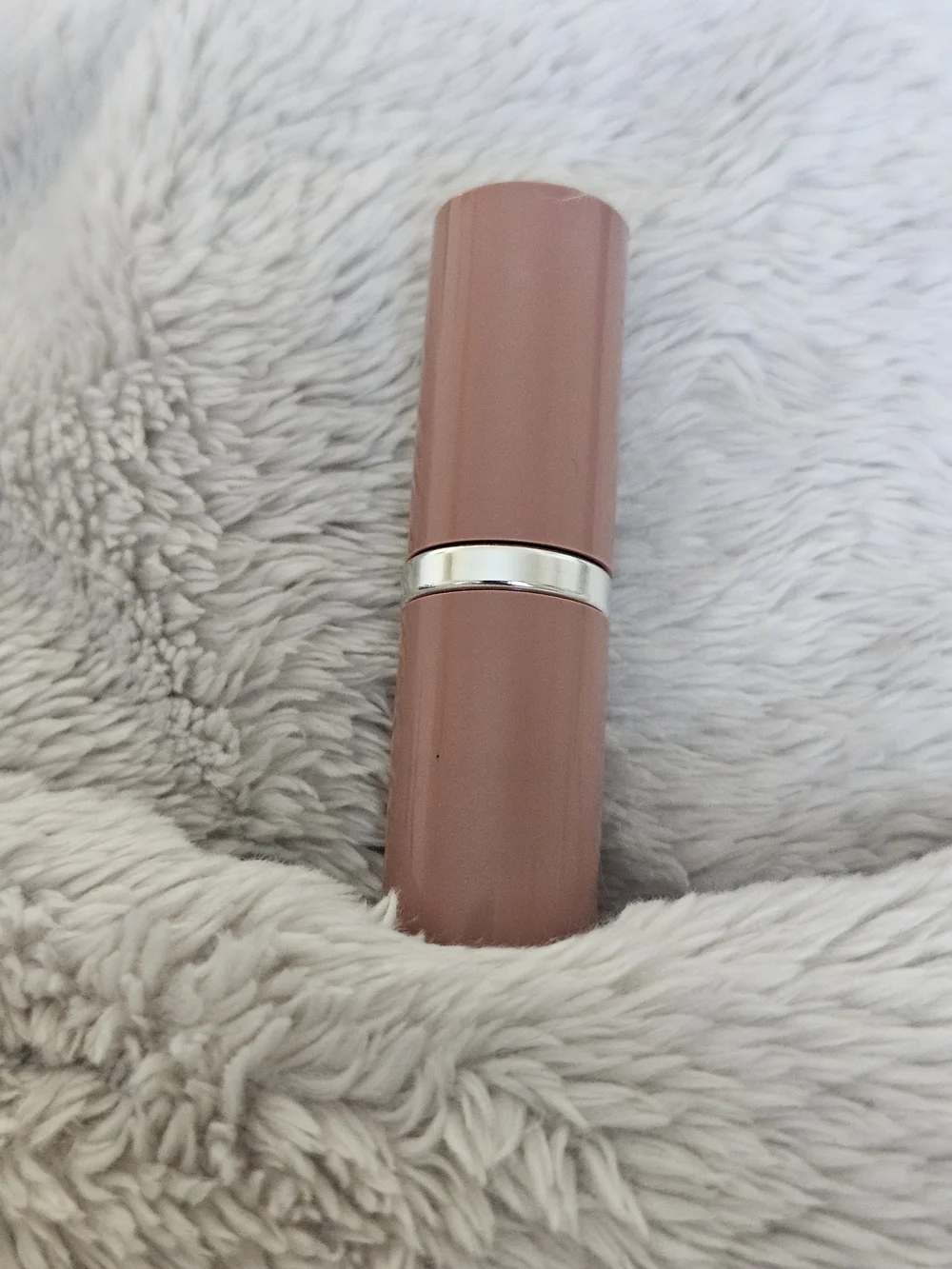 Clinique Dramatically Different™ Lipstick In Canoodle